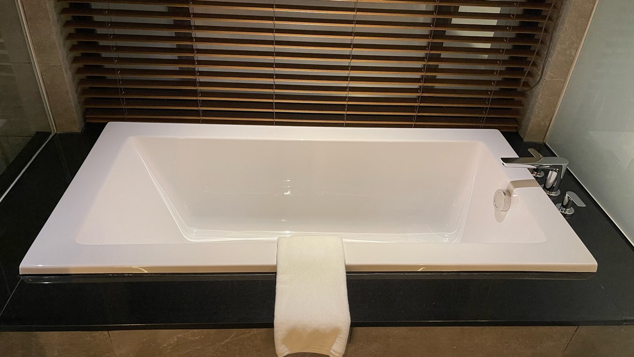 ザ・ひらまつ宜野座のお部屋の浴槽